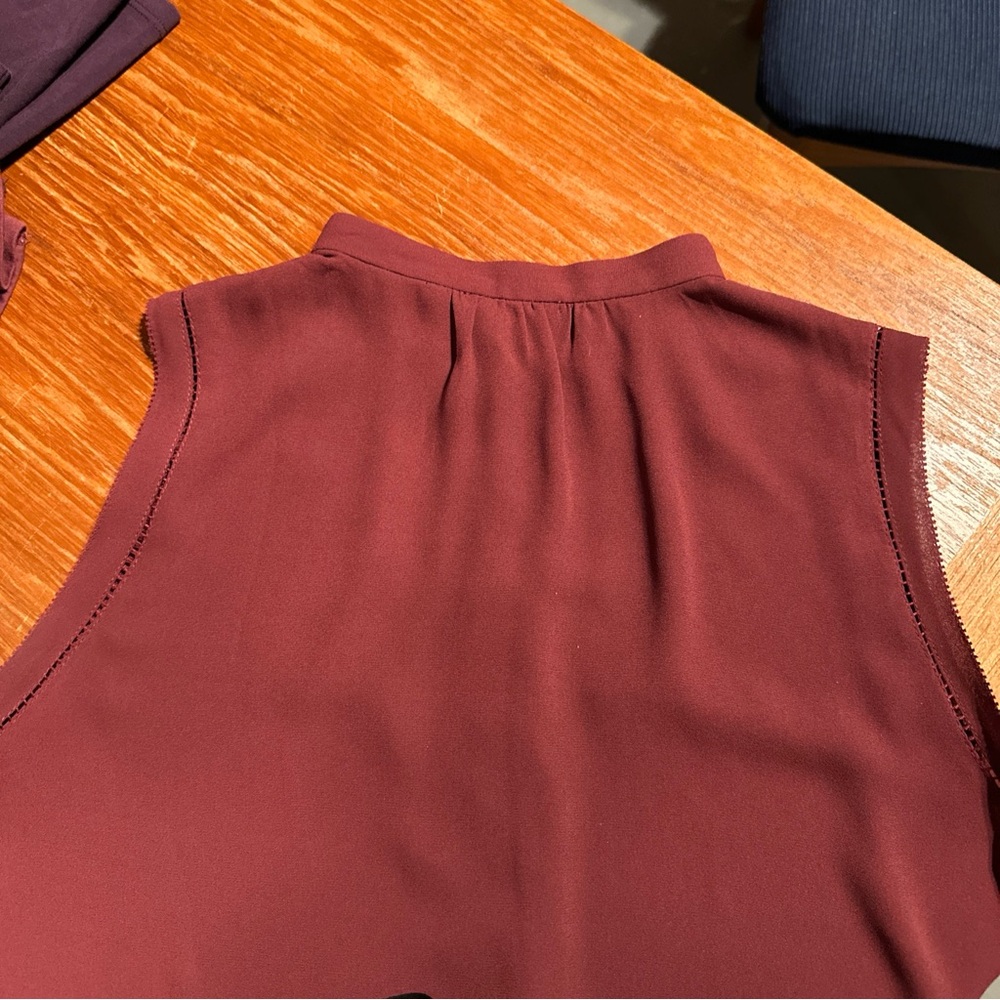 Women’s Tops Lot 4 For $20 Size Petite S/XS - Picture 11 of 11